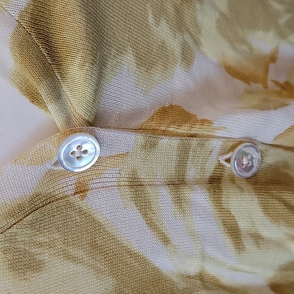 Talbots Woman Floral Short Sleeve Sweater 1X - Picture 2 of 3